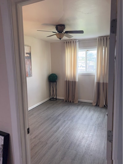 🌿 Cozy Room! Available May1st Main Photo