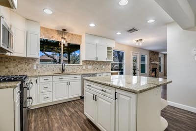 Fully Furnished Room Available in South Austin Main Photo