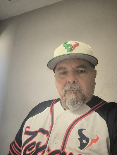 Room wanted in Houston Main Photo