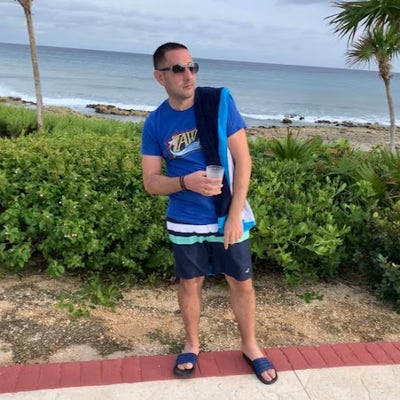 Room wanted in Miami Beach, FL Main Photo