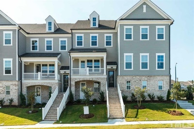 Gorgeous abode in Cary Main Photo