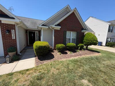 Spacious place in Charlotte Main Photo