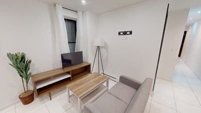 Room in Upper West Side on a flexible lease Main Photo