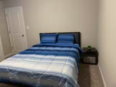 No movein fee; Utilities included! 500Mbps WiFi! 5 Main Photo