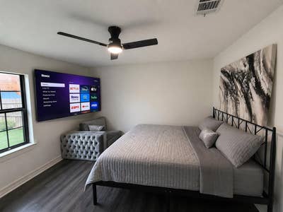  Feel Good Where You Live | Renovated 2BR with Sty Main Photo