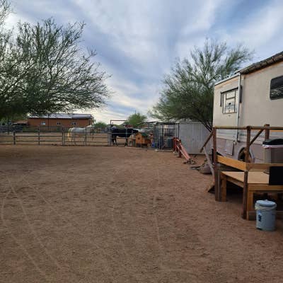 Desert Dove Ranch, peaceful quiet living in mounta Main Photo
