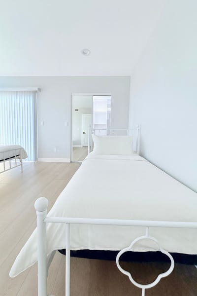 Welcome to ostel | modern los angeles room shares Main Photo