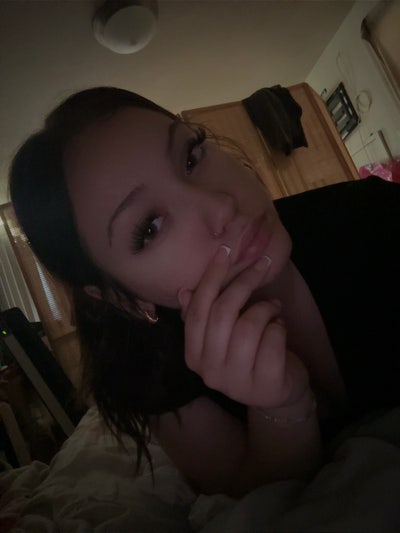 Student looking for a room in Fullerton now Main Photo