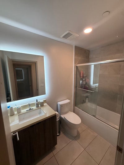 1 room available in Sawtelle  Main Photo