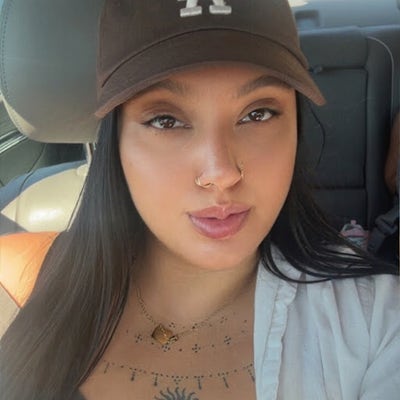 Female student needs Northridge room ASAP Main Photo