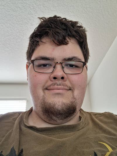 Responsible male needs Santa Clarita room now Main Photo