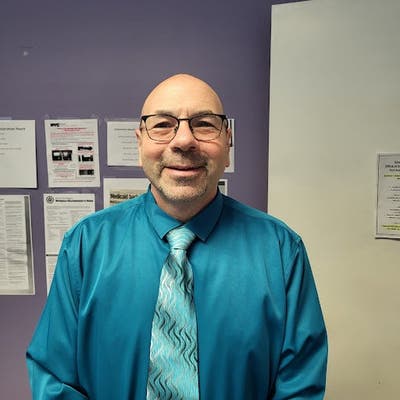 I am a professional male aged 63. I am lookin... Main Photo