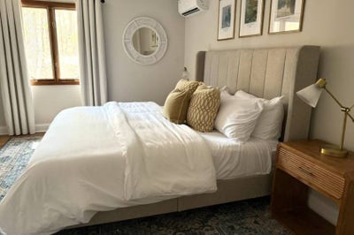 Private Room + Private Bath Main Photo