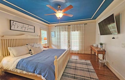 Private Room with Private Bath!!! Main Photo