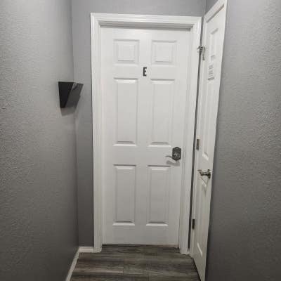 Your Tulsa Home — Ideal for Traveling Nurses & Pr Main Photo