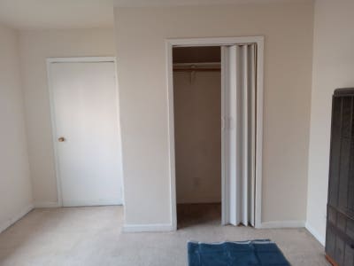 Bedroom with family room Main Photo