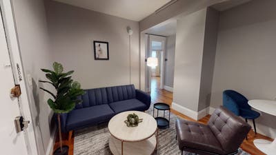Room in Allston on a flexible lease Main Photo