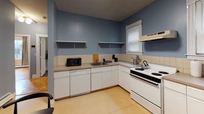 Room in Mission Hill on a flexible lease Main Photo