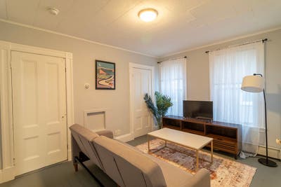 Room in East Cambridge on a flexible lease Main Photo