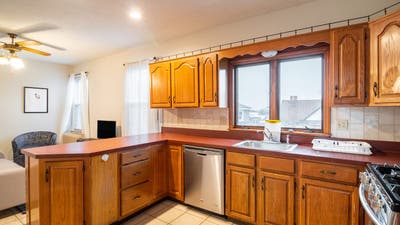 Room in Somerville on a flexible lease Main Photo