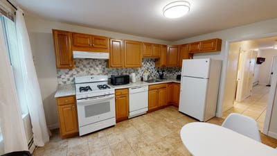 Room in Central Square (Cambridge) on a flexible l Main Photo