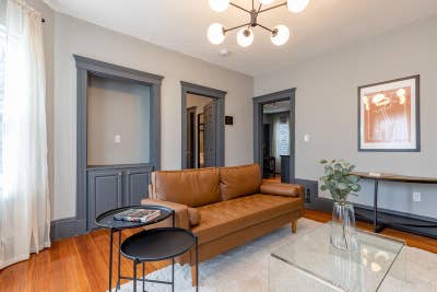 Room in Savin Hill on a flexible lease Main Photo