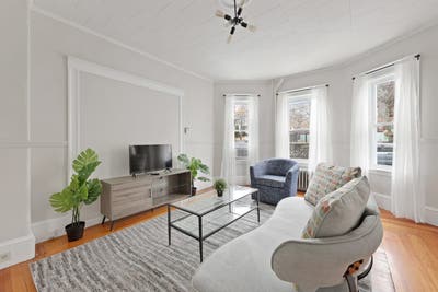 Room in Somerville on a flexible lease Main Photo