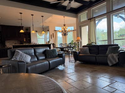 Tranquil Luxury Home Close to San Antonio, TX Main Photo