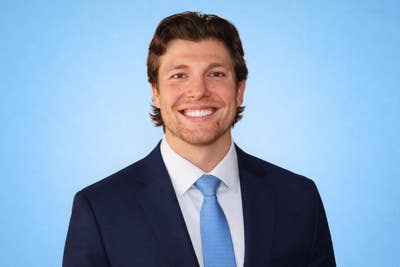 I’m 28 and relocating to NYC to attend Corn... Main Photo