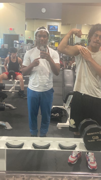 22 year old male looking for a room in LA now Main Photo