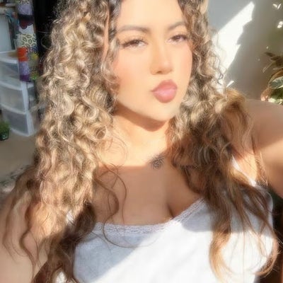 Responsible 20 year old needs LA room now Main Photo