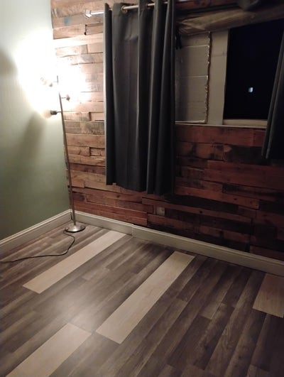2 Single,Upstairs Rms for Rent in 420 pet friendly Main Photo