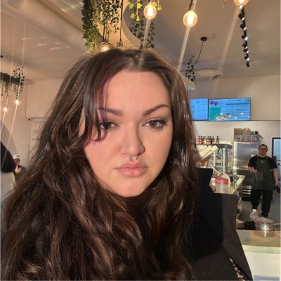Responsible 29 y/o Woman Seeking Room   Main Photo