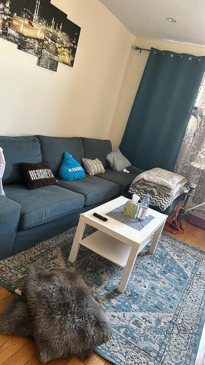 Furnished bedroom Available  Main Photo