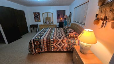 Very quiet and clean Main Photo