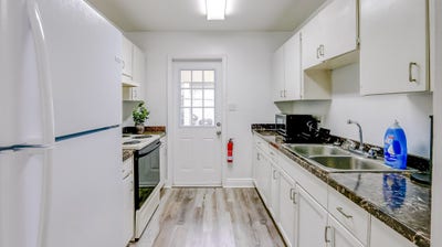 Homey & comfy Tampa House with Garage Main Photo