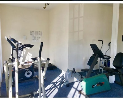 Private room available for rent in beautiful CW  Main Photo