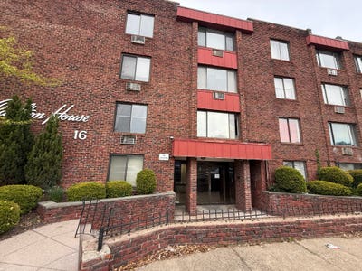 Cozy 1 Bedroom in Hartford | 16 Niles St | $mo | A Main Photo