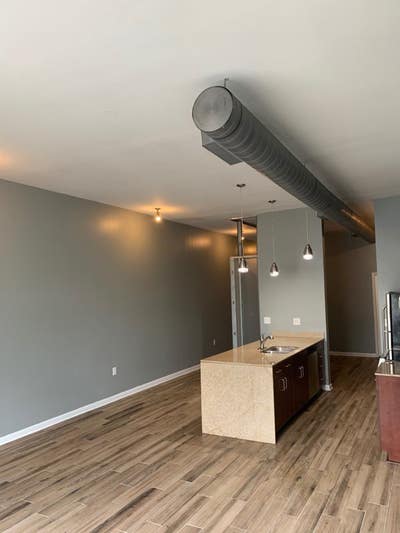 1 Bedroom Modern Flat Located in Cooper_Young Main Photo
