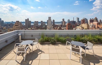 Furnished room in luxury building/ Utilities inc Main Photo