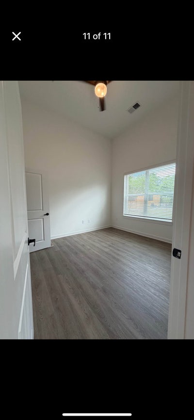 Seeking Female Roommate  Main Photo