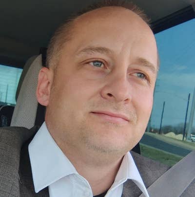 43 year old Male seeks a small or large room Main Photo