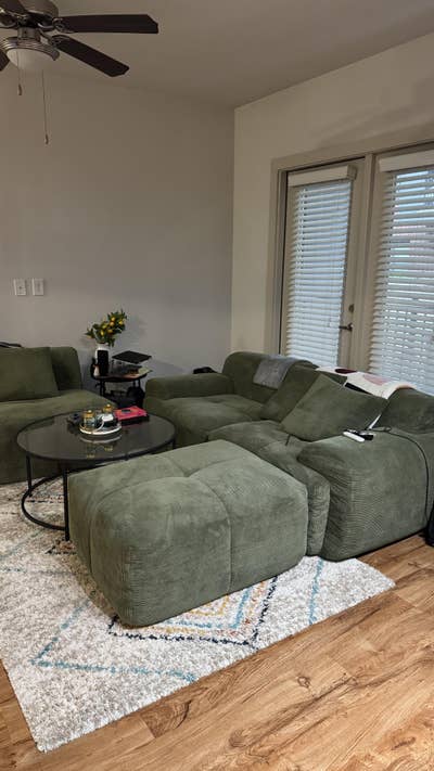 1br studio in Midtown Main Photo