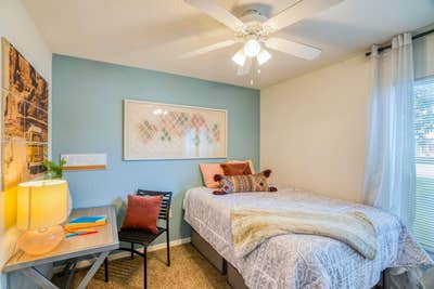 Northgate Lakes apartment close to campus ( Main Photo