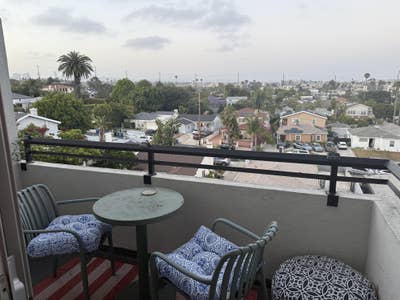 Whole Studio with Balcony available for summer Main Photo