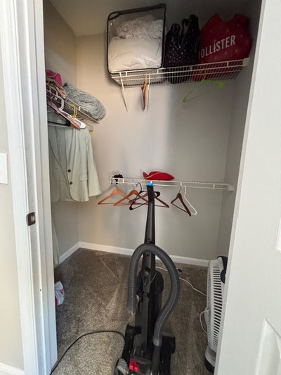 Roommate searching in Clearwater area! Main Photo