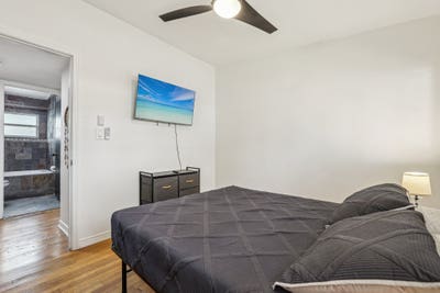Room 4 Main Photo