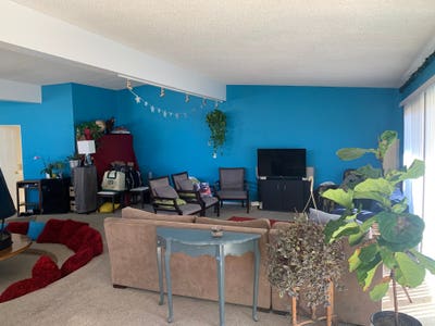 Room for Rent Main Photo