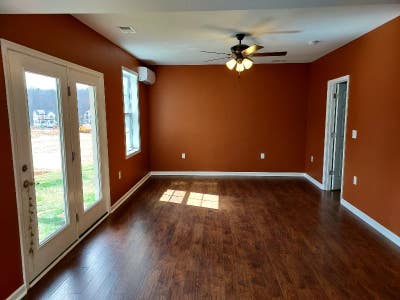 Walkout Forest View Apartment with lots of light Main Photo