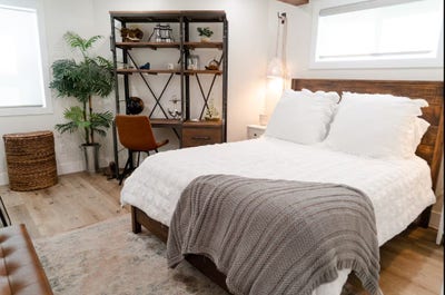 Clean Private Room & Bath in 2BR Apartment Main Photo